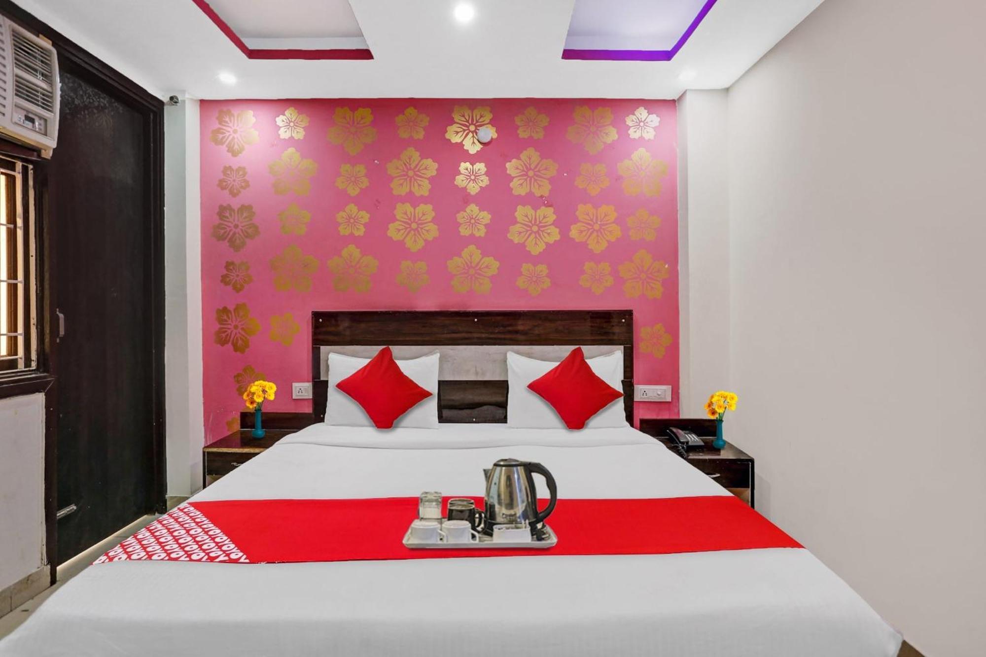 Hotel O Hotel Blue Orchid Nueva Delhi Exterior foto