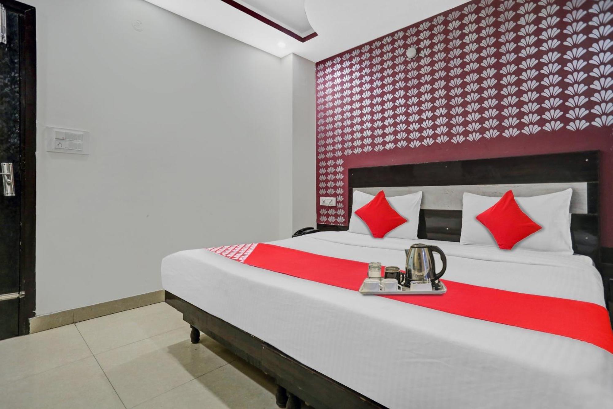 Hotel O Hotel Blue Orchid Nueva Delhi Exterior foto